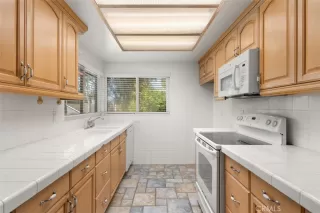 Photo #4: OC25092526 Listing 