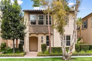 Photo #1: OC25093120 Listing 