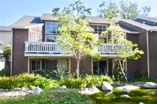 Photo #6: OC25093467 Listing 