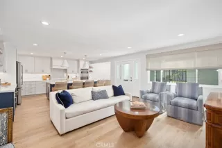 Photo #4: OC25093646 Listing