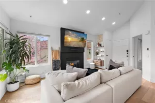 Photo #5: OC25093934 Listing