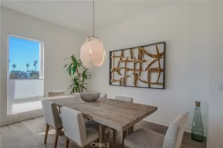 Photo #5: OC25093949 Listing 