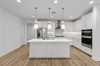 Photo #3: OC25094383 Listing 