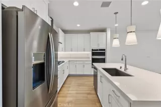 Photo #5: OC25094383 Listing 