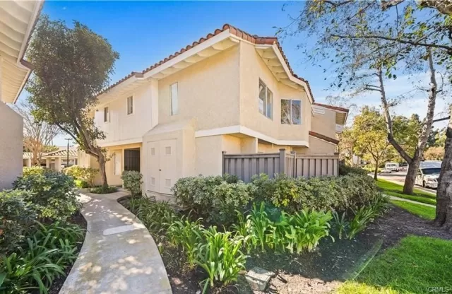 MLS: OC25094708 Condo For Sale