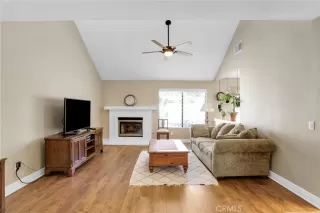 Photo #2: OC25094715 Listing