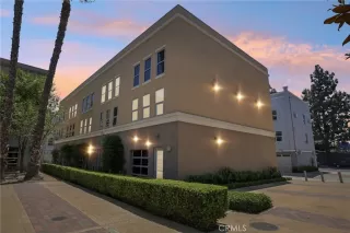 Photo #2: OC25095378 Listing 