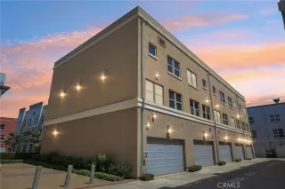 Photo #3: OC25095378 Listing 