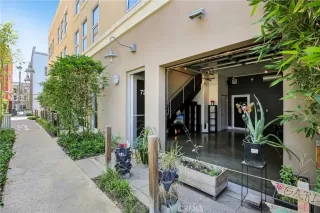 Photo #5: OC25095378 Listing 