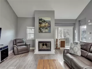 Photo #3: OC25095414 Listing 