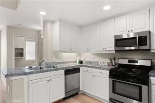 Photo #6: OC25095443 Listing 