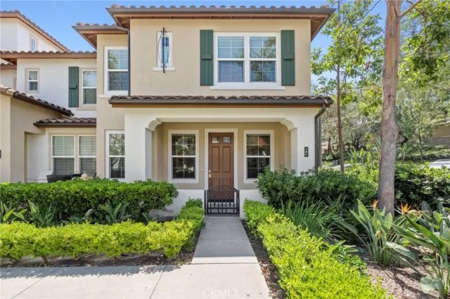 MLS: OC25095536 Condo For Sale