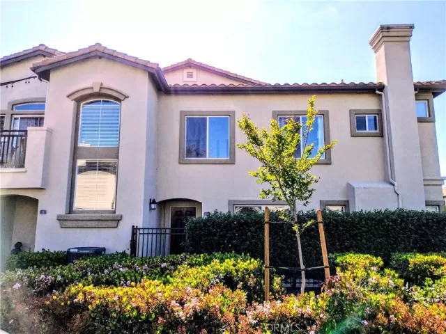 MLS: OC25095543 Condo For Sale