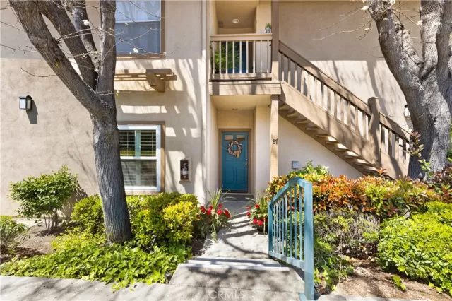 MLS: OC25095792 Condo For Sale