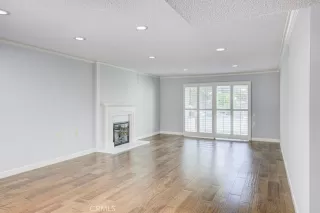 Photo #2: OC25095882 Listing