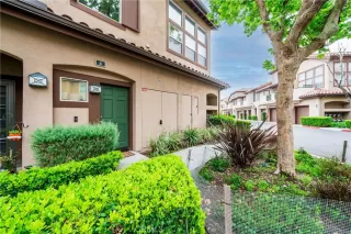 Photo #5: OC25095949 Listing 