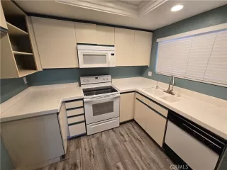 Photo #3: OC25096110 Listing 