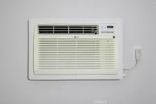 Photo #6: OC25096194 Listing 