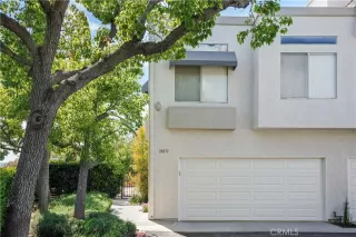 Photo #4: OC25096439 Listing