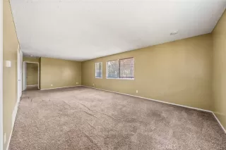 Photo #6: OC25096522 Listing