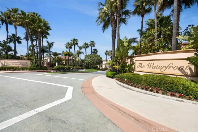 MLS: OC25096538 Condo For Sale