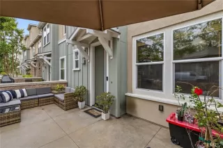 Photo #5: OC25096555 Listing