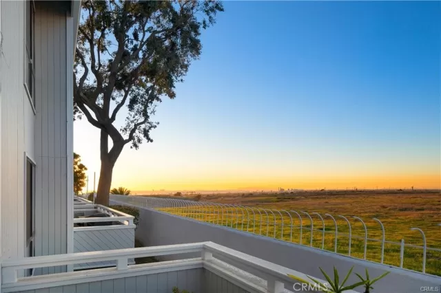 MLS: OC25096798 Condo For Sale