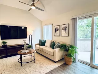 Photo #5: OC25096819 Listing 