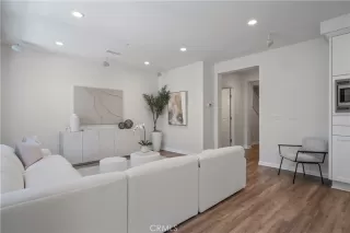 Photo #4: OC25096828 Listing 