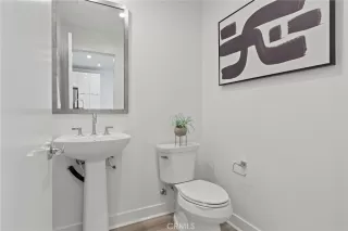 Photo #6: OC25097076 Listing 