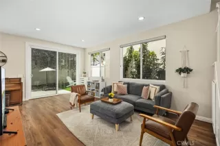 Photo #4: OC25097153 Listing 