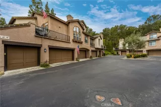 Photo #3: OC25097173 Listing 