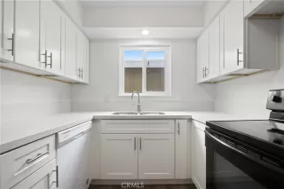 Photo #5: OC25097313 Listing 