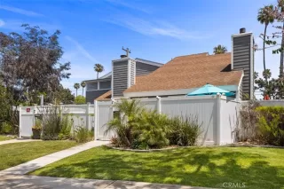 Photo #3: OC25097958 Listing