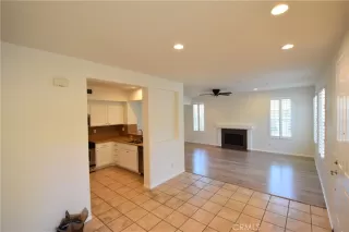 Photo #3: OC25098357 Listing 