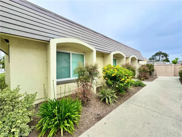 MLS: OC25098405 Condo For Sale