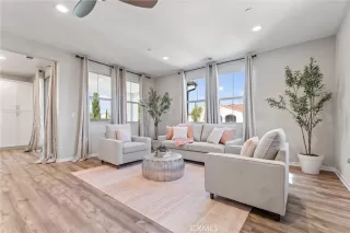 Photo #4: OC25098534 Listing