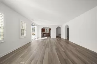 Photo #6: OC25098672 Listing 