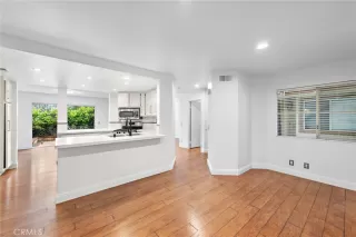 Photo #6: OC25099128 Listing 