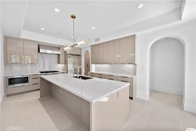 MLS: OC25099169 Condo For Sale