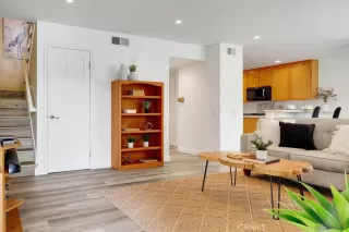 Photo #4: OC25099207 Listing