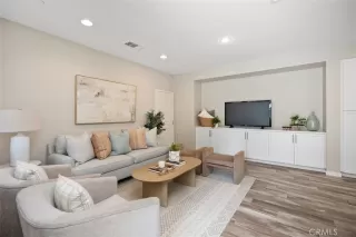 Photo #4: OC25099220 Listing