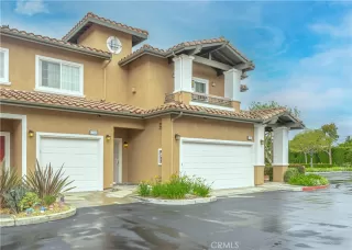 Photo #2: OC25099363 Listing