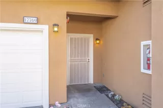 Photo #4: OC25099363 Listing