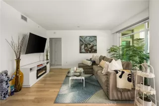 Photo #4: OC25099620 Listing 