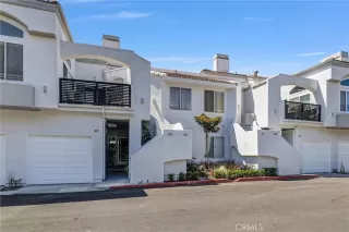 Photo #3: OC25100233 Listing