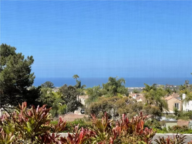 MLS: OC25100270 Condo For Sale