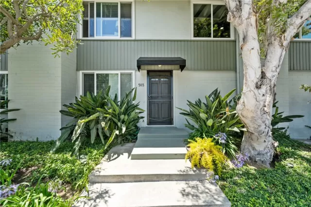 MLS: OC25100428 Condo For Sale