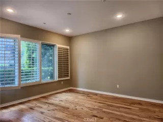 Photo #5: OC25100501 Listing 