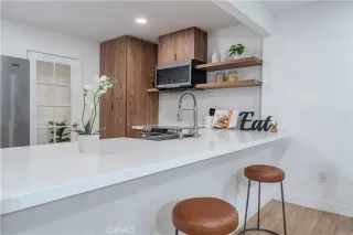 Photo #6: OC25100689 Listing 